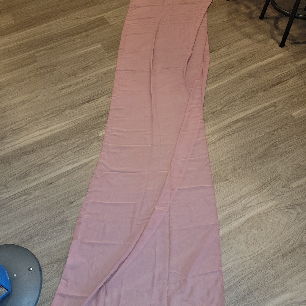 Mauve wedding table runners. Super nice and long used one time as chair sashes